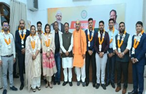 रायपुर : मुख्यमंत्री विष्णु देव साय से छत्तीसगढ़ लोक सेवा आयोग 2024 के टॉप 10 अभ्यर्थियों ने की सौजन्य भेंट