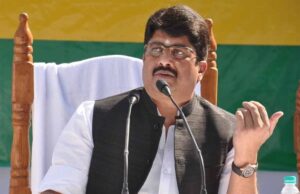 वंदे मातरम पर खड़े नहीं हुए, लॉबी में छिपे रहे कुछ लोग — CCTV में सब रिकॉर्ड है: राजा भैया