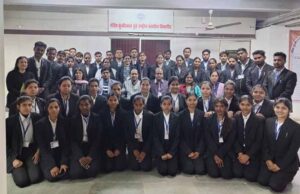 नर्मदापुरम के विद्यार्थियों ने विधानसभा की कार्य-प्रणाली को समझा