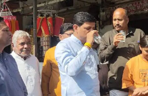 इंदौर मेयर और पार्षद ने पिया नल का पानी, भागीरथपुरा में दूषित पानी से 24 मौतें, 16 मरीज अभी भी अस्पताल में भर्ती