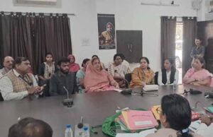 राज्य महिला आयोग की जनसुनवाई में उत्पीड़न के 35 प्रकरण आए, पति-पत्नी का विवाद सुलझाया