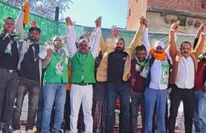 झामुमो में शामिल हुए पूर्व नेता उत्तम यादव, हेमंत सोरेन को बताया जनप्रिय सीएम