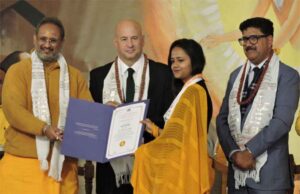 शिक्षा का उद्देश्य: बाहर की आग बुझाना और भीतर की चेतना जगाना – डॉ. चिन्मय पण्ड्या