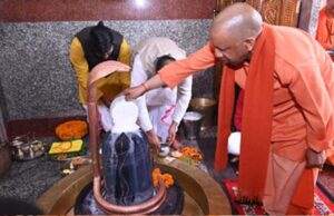 मुख्यमंत्री ने रुद्राभिषेक-जलाभिषेक कर की प्रदेशवासियों के सुखमय जीवन की प्रार्थना