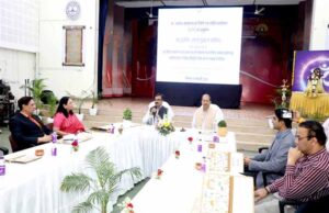 विद्यार्थियों के मानसिक स्वास्थ्य को लेकर कोचिंग संस्थानों के लिए नए नियमों पर मंथन