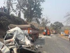 गुजरात के वलसाड में दर्दनाक सड़क हादसा: एक ही परिवार के 7 लोगों की मौत