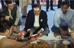 गौतम अडानी ने बाबाधाम मंदिर में टेका माथा, भोलेनाथ का लिया आशीर्वाद