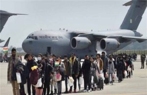 संकट में दुनिया का सहारा बना भारत, अपने नागरिकों की सुरक्षा में नंबर वन