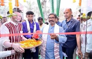 रांची में ‘जोहारग्राम-मेड इन झारखंड’ शोरूम का CM हेमंत सोरेन ने किया उद्घाटन, स्थानीय उत्पादों को मिलेगा बड़ा मंच