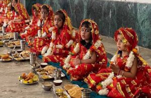कन्या पूजन में क्या दें दान? माता रानी को प्रसन्न करने वाली शुभ चीजों की पूरी लिस्ट