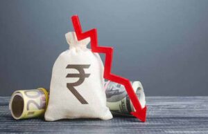 पश्चिम एशिया तनाव का असर: डॉलर के मुकाबले रुपया रिकॉर्ड गिरावट में, 92.5 तक पहुंचा