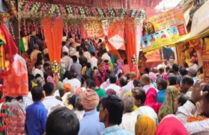 नवरात्रि पर यूपी के देवी मंदिरों में उमड़ा आस्था का सैलाब, लाखों श्रद्धालुओं ने किए दर्शन