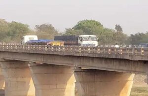 दुर्ग-रायपुर खारून नदी पुल आज रात से बंद, ट्रैफिक रिहर्सल में पुलिस को हुई मशक्कत, डायवर्सन रूट पर जाम