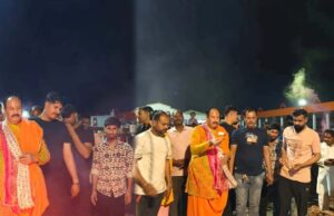 कुबेरेश्वर धाम में पं. प्रदीप मिश्रा ने किया होलिका दहन, शहरभर में सौ से अधिक होलिकाओं का जलना