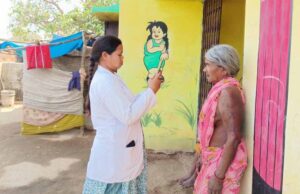 आयुष्मान और वय वंदन कार्ड वितरण में प्रदेश का अग्रणी जिला बना बस्तर