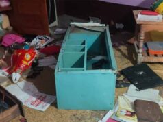 खंडवा में दिनदहाड़े डकैती: मजदूरों को बंधक बनाकर 12 बोर बंदूक और नकदी लेकर फरार