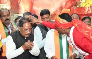 मुख्यमंत्री ने कुदरगढ़ी माता मंदिर में पूजा-अर्चना कर की प्रदेशवासियों की सुख-समृद्धि की कामना
