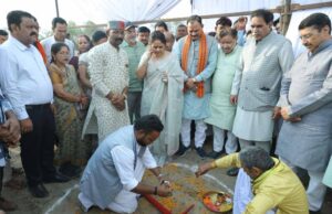 धरसींवा के सरोना में 100 बिस्तर वाले नवीन अस्पताल का भूमिपूजन, स्वास्थ्य सुविधाओं को मिलेगा बड़ा विस्तार