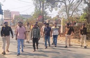 सूरजपुर में पेट्रोल पंप पर शराबियों का बवाल, 4 आरोपी गिरफ्तार—पुलिस ने निकाला जुलूस