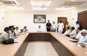 उप मुख्यमंत्री शुक्ल ने हिनौती गौधाम के निर्माण कार्यों की समीक्षा की