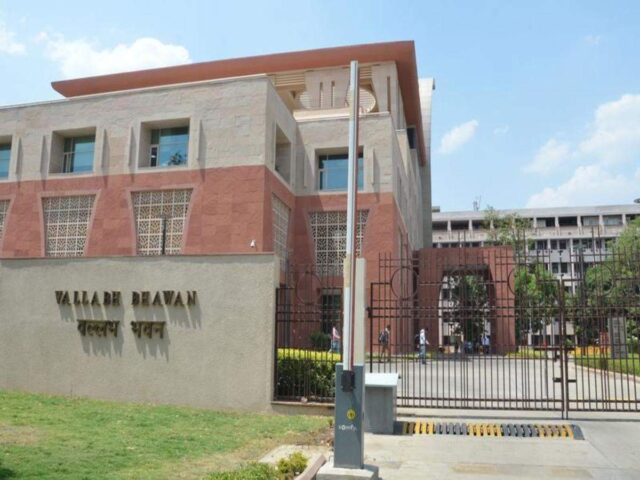 Vallabh_Bhawan-1.jpg