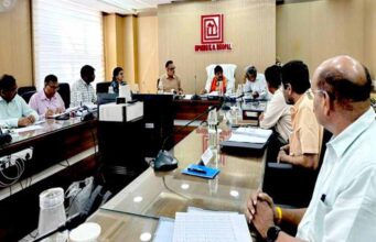 श्रमिकों के लिए बड़ा प्लान: मंत्री विजयवर्गीय बोले— LIG और EWS के बहुमंजिला आवास बनाएं