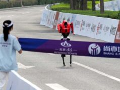 रोबोट ने तोड़ा इंसान का वर्ल्ड रिकॉर्ड, 21 KM की हाफ मैराथन 50 मिनट 26 सेकेंड में पूरी की