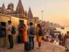 वाराणसी के मंदिरों में दर्शन और गंगा में आस्था की डुबकी लगाने वालों को अब अपने सामान के खोने की चिंता नहीं करनी पड़ेगी