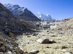 बढ़ती गर्मी और पिघलते पहाड़, हिमालय के ग्लेशियर संकट में; 50 करोड़ आबादी को खतरा
