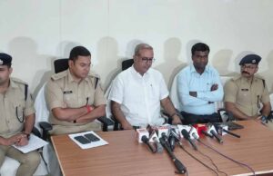झारखंड में सॉल्वर गैंग का भंडाफोड़, 10 लाख में परीक्षा पास कराने की डील