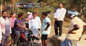 15 किमी बाइक चलाकर दुर्गम गांवों में पहुंचे विधायक दशरथ गागराई, जनचौपाल लगाकर सुनीं ग्रामीणों की समस्याएं