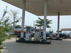 रांची में पेट्रोल-डीजल की किल्लत से मची अफरा-तफरी, कई पंपों पर स्टॉक खत्म