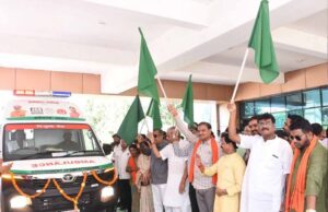 ग्रामीण स्वास्थ्य को मिली नई ताकत: 6 संजीवनी एक्सप्रेस एंबुलेंस शुरू