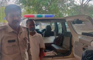दमोह के डायल-112 हीरोज सड़क दुर्घटना में गंभीर रूप से घायल 03 व्यक्तियों को पहुँचाया अस्पताल