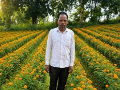 फूलों की खुशबू से महकी किस्मत ईश्वरचरण पैकरा का