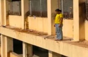 छिंदवाड़ा में अस्पताल में हाई वोल्टेज ड्रामा, भर्ती महिला पांचवीं मंजिल की छत पर चढ़ी