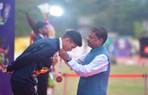 जगदलपुर में जनजातीय खेलों का जलवा, ओडिशा ने जीता खिताब, झारखंड दूसरे स्थान पर