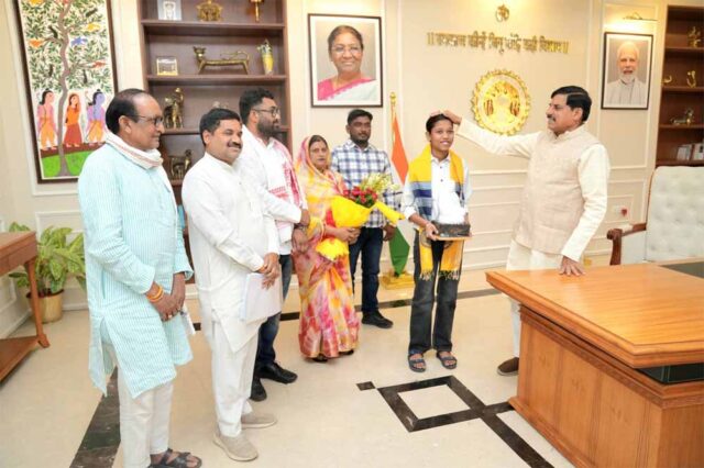 cm_yadav_bitiya.jpg