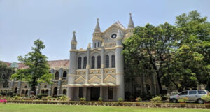 जबलपुर में कॉन्स्टेबल ने वकील को पीटा, 14 दिन बाद FIR; वीडियो देखकर भी अफसर नहीं माने, हाईकोर्ट में याचिका