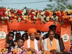 मुख्यमंत्री योगी के रोड-शो के दौरान सड़कों पर गूंजा- ‘एक ही नारा-एक ही नाम, जय श्रीराम-जय श्रीराम’