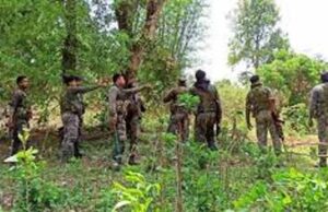 चक्रधरपुर: पोड़ाहाट जंगल में पुलिस-नक्सली मुठभेड़, एक-दो नक्सली ढेर की आशंका