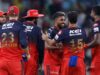 RCB ने रचा इतिहास, IPL प्लेऑफ में पहुंचने वाली पहली टीम बनी, पंजाब की लगातार छठी हार