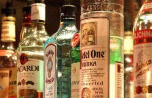 बिहार शराबबंदी: कोडवर्ड ‘प्योर मिल्क’ से चल रहा 30,000 करोड़ का काला बाजार