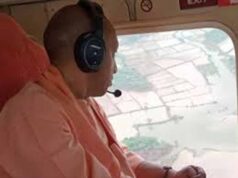 गोरखपुर में हेलीकॉप्टर से दिखा कचरे का ढेर, सीएम योगी की नाराजगी के बाद तुरंत शुरू हुई सफाई
