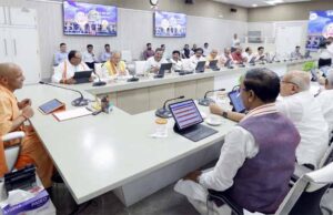 योगी सरकार के स्टेट रिव्यू मिशन से स्वास्थ्य सेवाओं में हो रहा सुधार, बढ़ा जनता का भरोसा