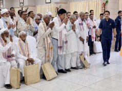 सीएम योगी का आभार जताने पहली उड़ान से लखनऊ आए जेवर के किसान, बोले- सपना कर दिया साकार