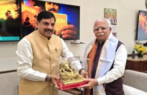 उज्जैन में एक्शन मोड में CM मोहन और केंद्रीय मंत्री खट्टर, कई विभागों की होगी हाई लेवल समीक्षा