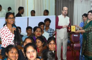 जीवन में ऐसा कार्य करें जिसमें केवल पाना नहीं, समाज को कुछ देना हो- राज्यपाल रमेन डेका