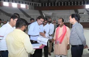 बिलासपुर में PWD अधिकारियों पर बरसे उपमुख्यमंत्री अरुण साव, लापरवाही पर लगाई फटकार