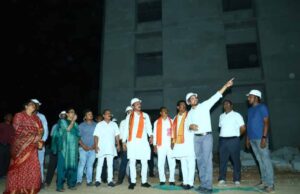 निर्माणाधीन मेडिकल कॉलेज पहुंचे स्वास्थ्य मंत्री जायसवाल, गुणवत्ता और तय समय में काम पूरा करने के दिए निर्देश